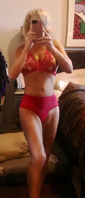 Marie-manuelle outcall escort in Watertown